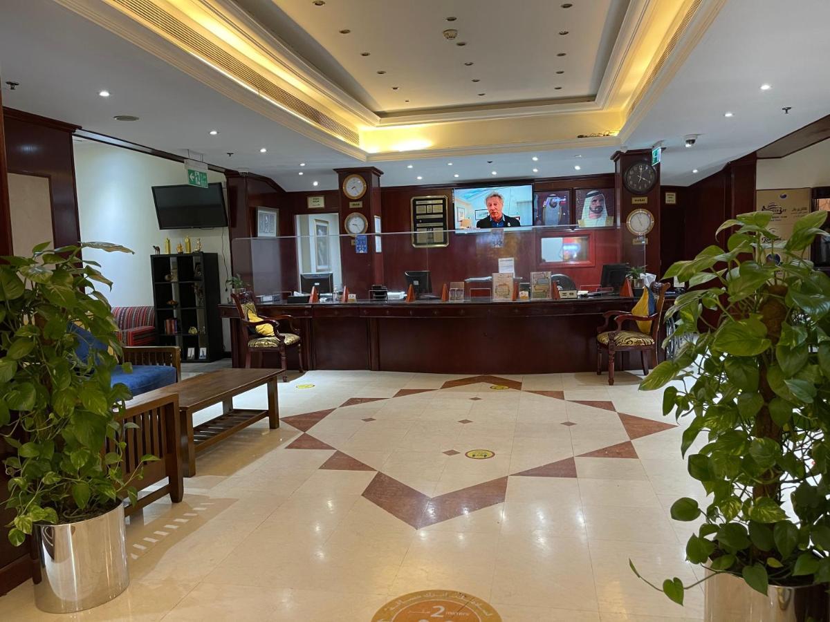 Claridge Hotel Dubai Bagian luar foto