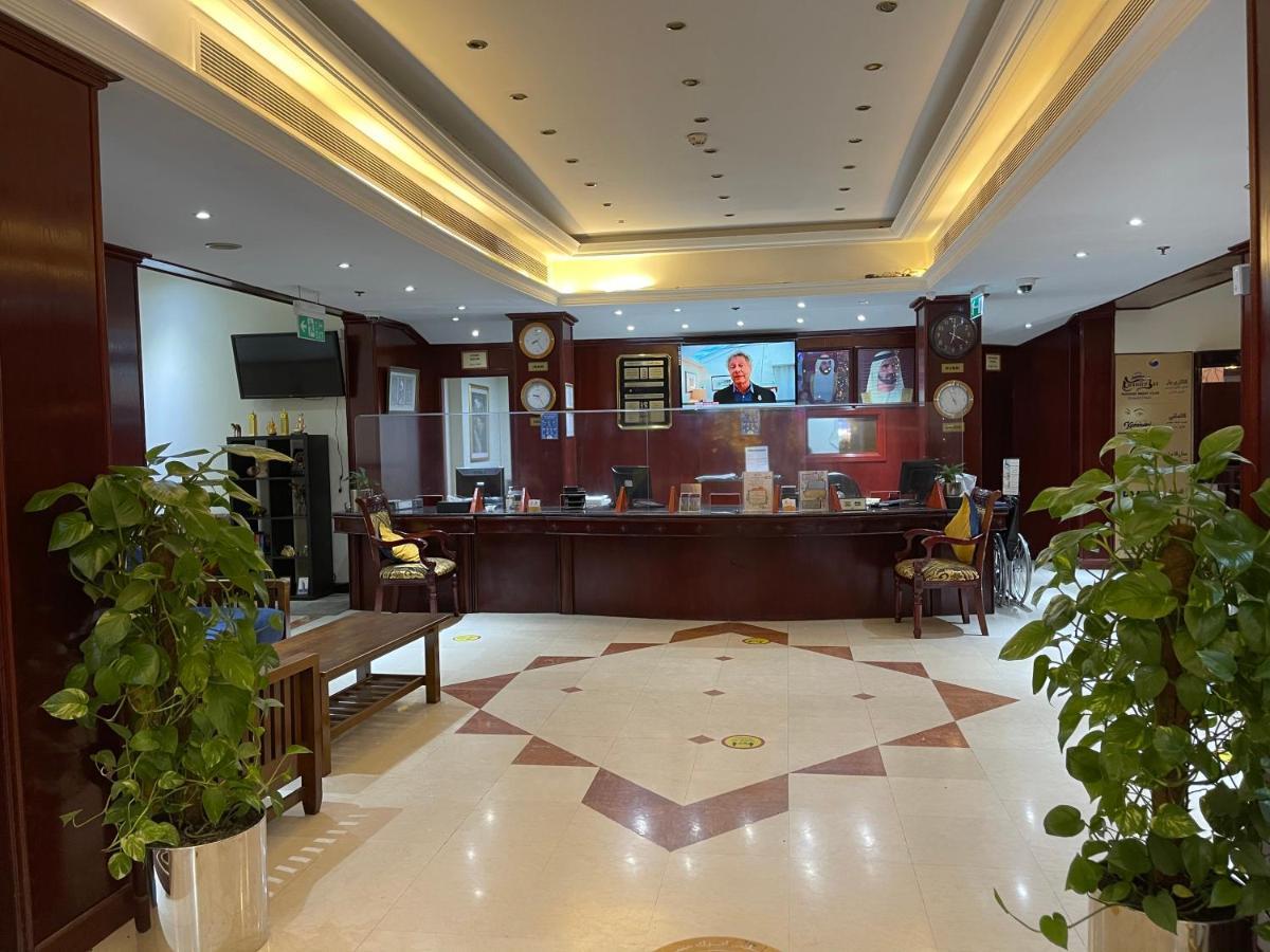 Claridge Hotel Dubai Bagian luar foto