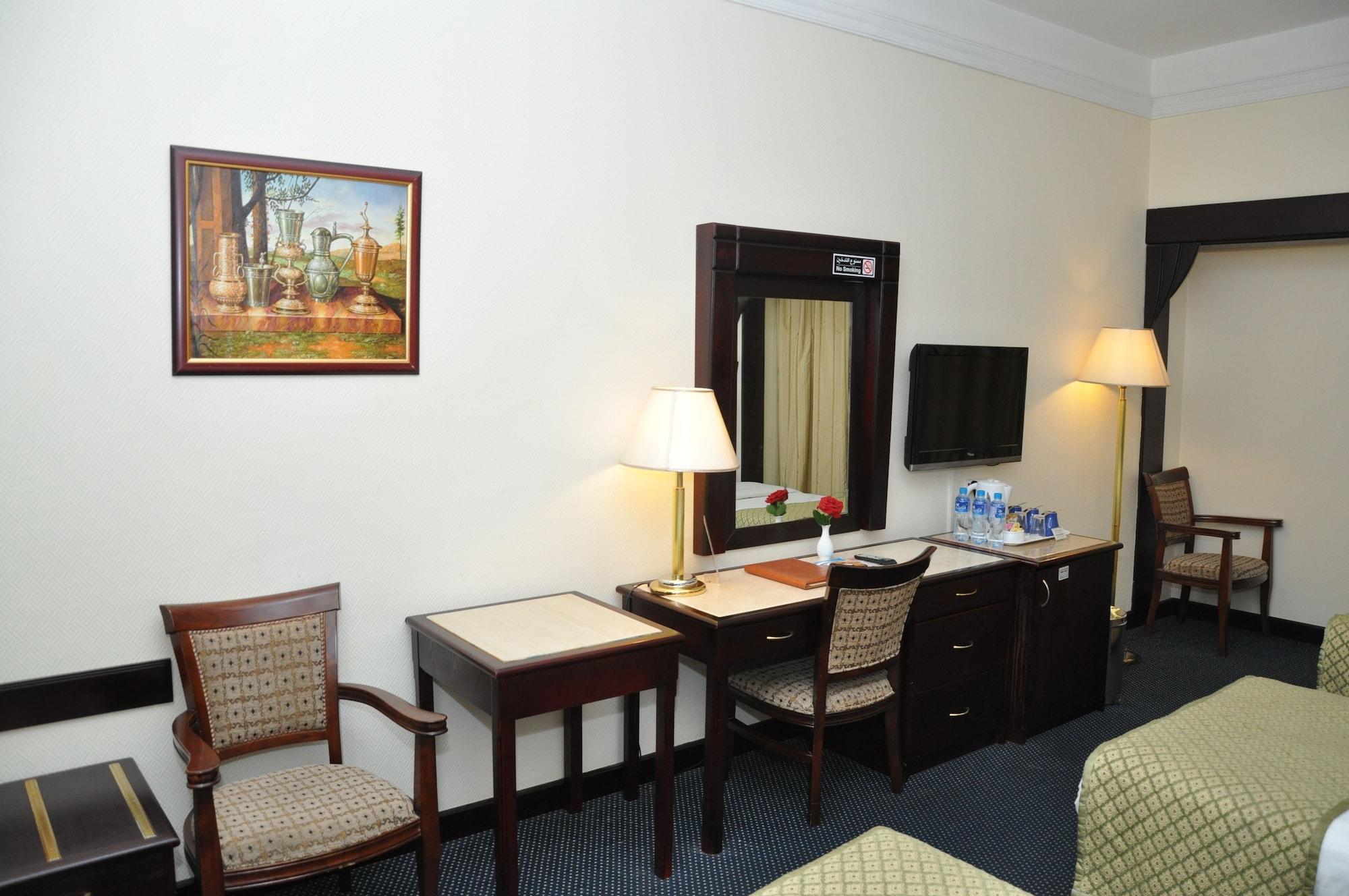 Claridge Hotel Dubai Bagian luar foto