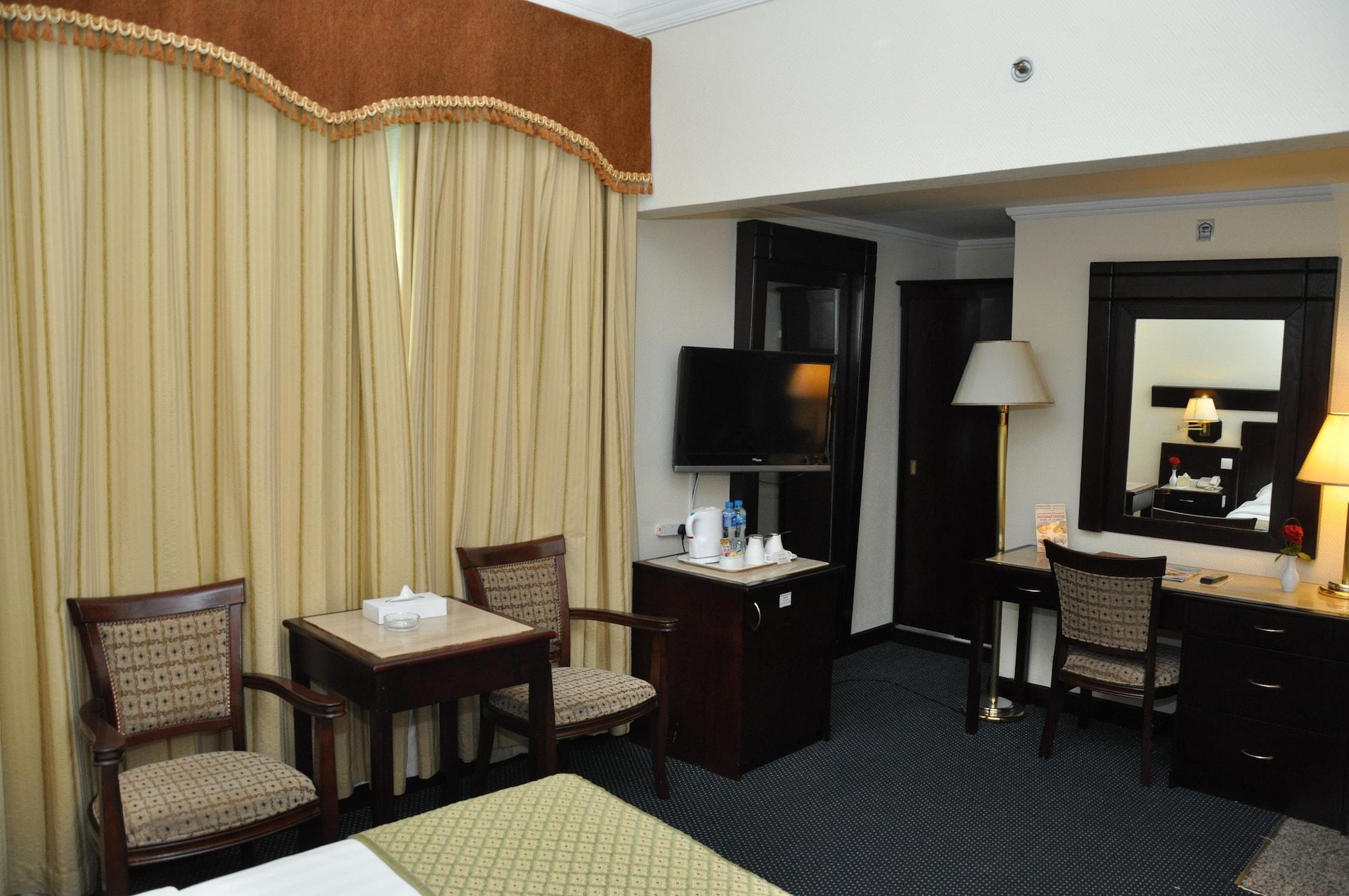 Claridge Hotel Dubai Bagian luar foto