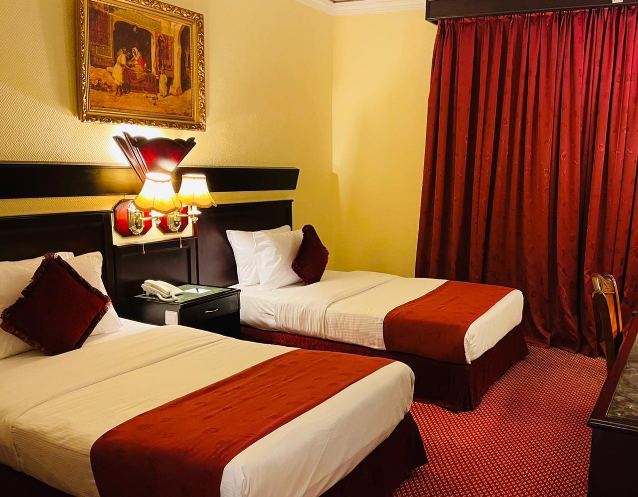 Claridge Hotel Dubai Bagian luar foto