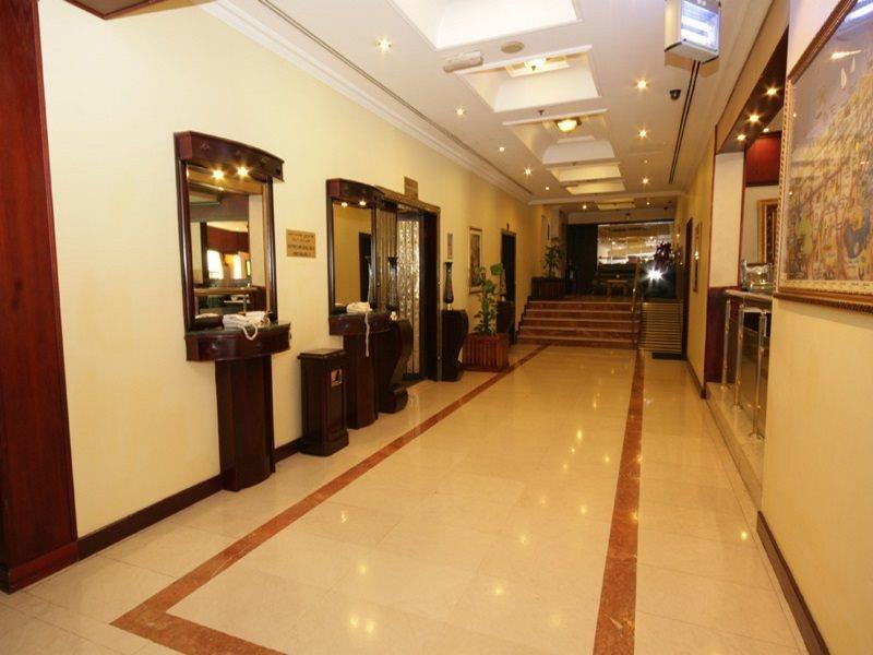 Claridge Hotel Dubai Bagian luar foto