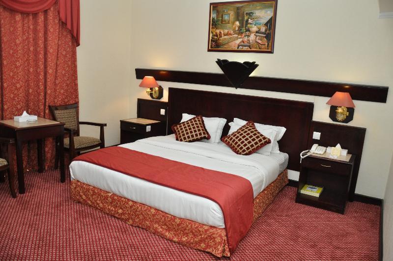 Claridge Hotel Dubai Bagian luar foto