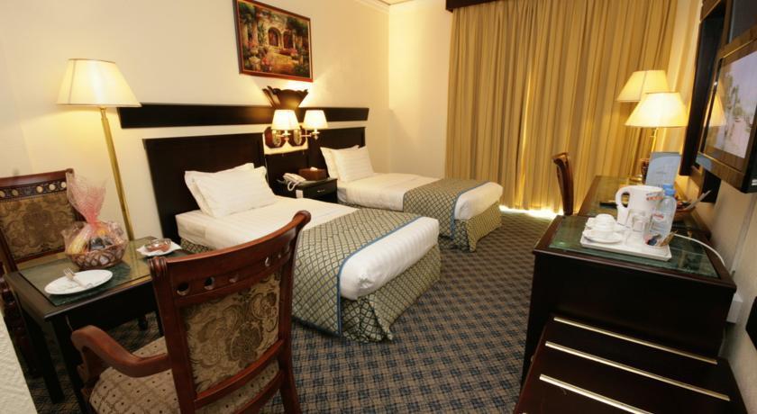 Claridge Hotel Dubai Bagian luar foto