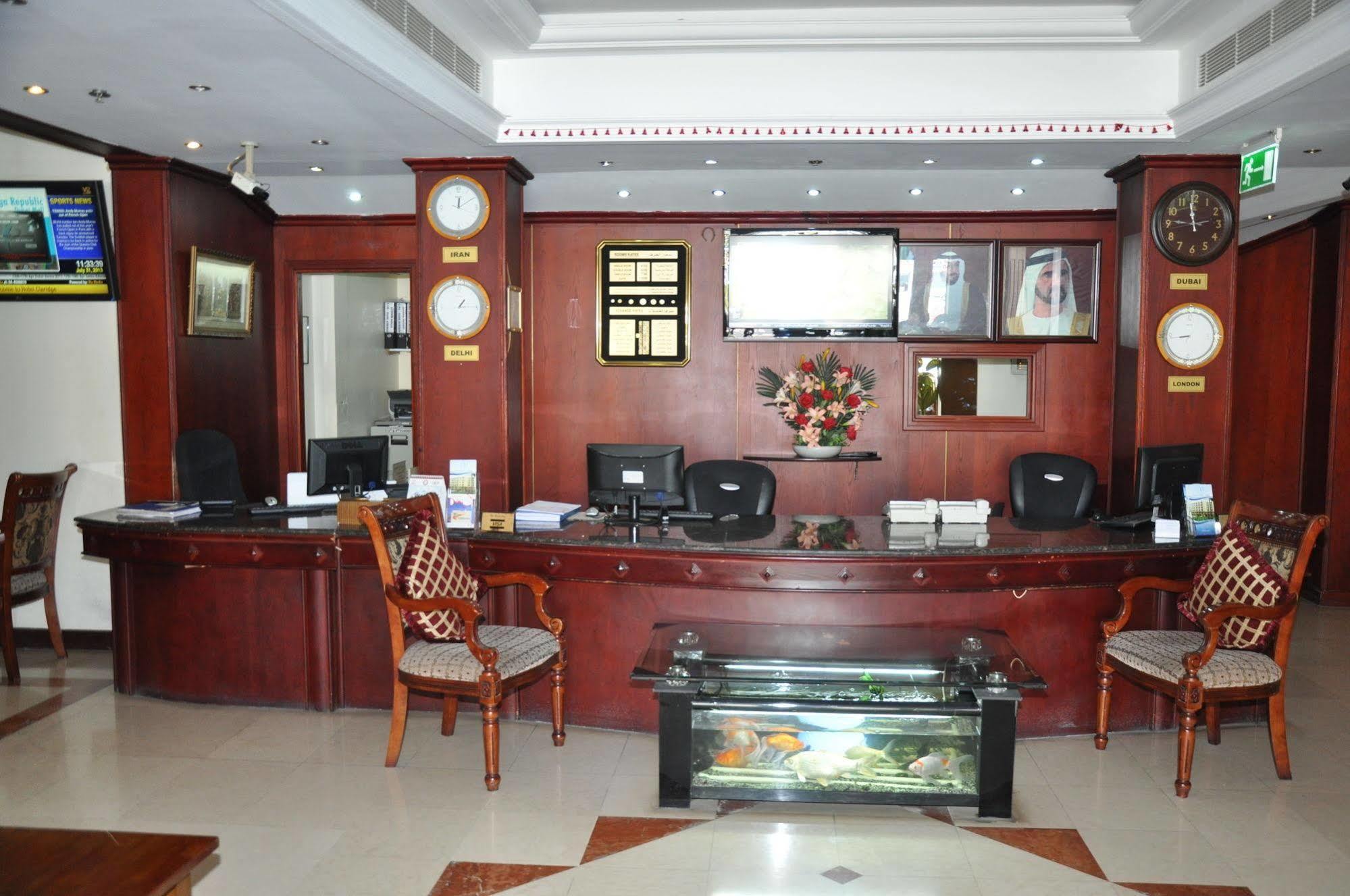 Claridge Hotel Dubai Bagian luar foto